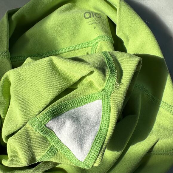 Alo Airbrush High-Waist Biker Short 7" Green Apple Size Small As Seen On - Picture 9 of 11